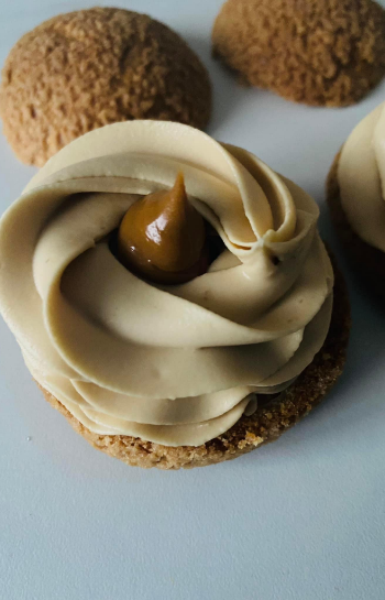 Choux craquelin cœur praliné