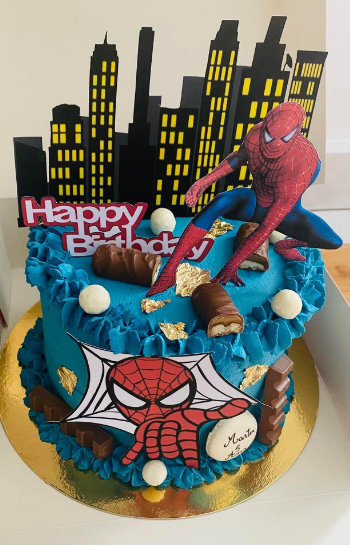 Layer cake thème spider man